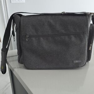 BBluv Ultra Messenger Diaper Bag With Accessories